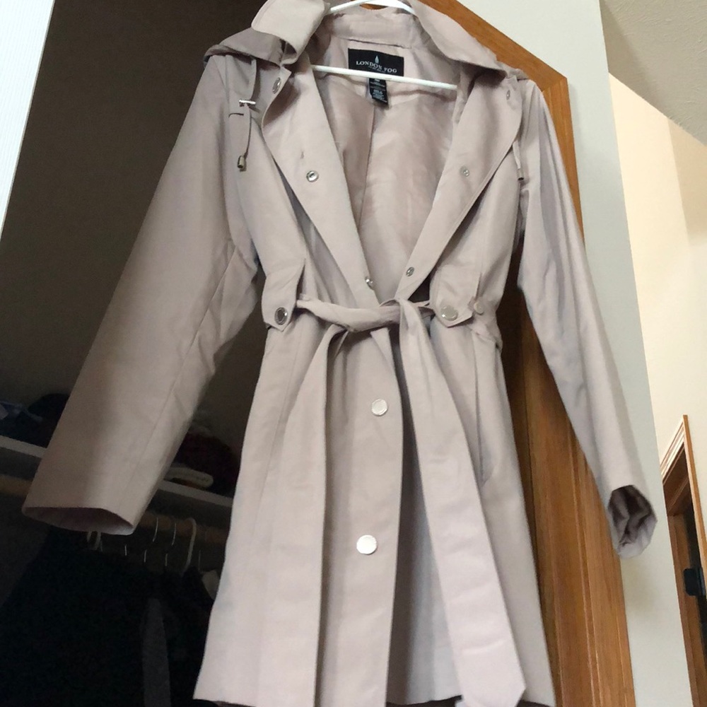 Spring rain jacket - Picture 4 of 4